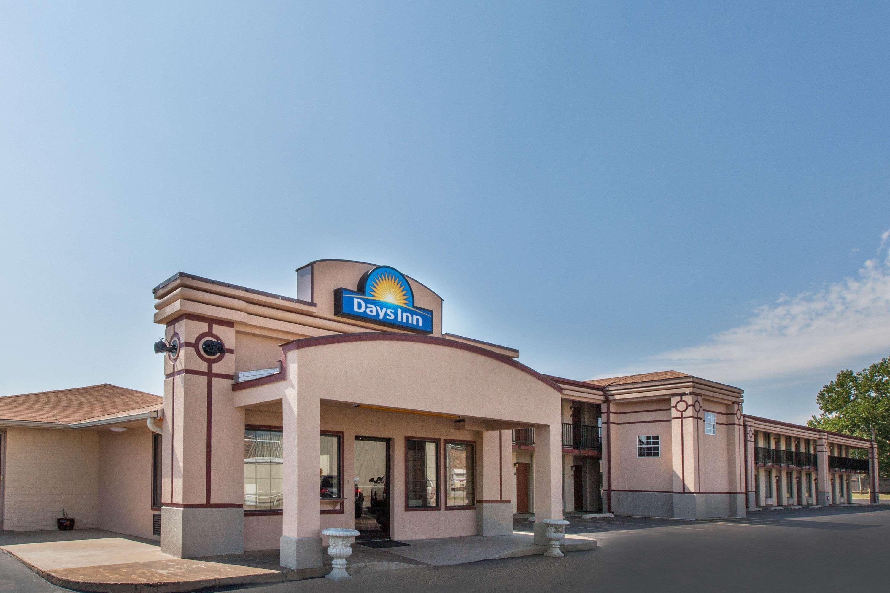 Days Inn By Wyndham El Reno Bagian luar foto