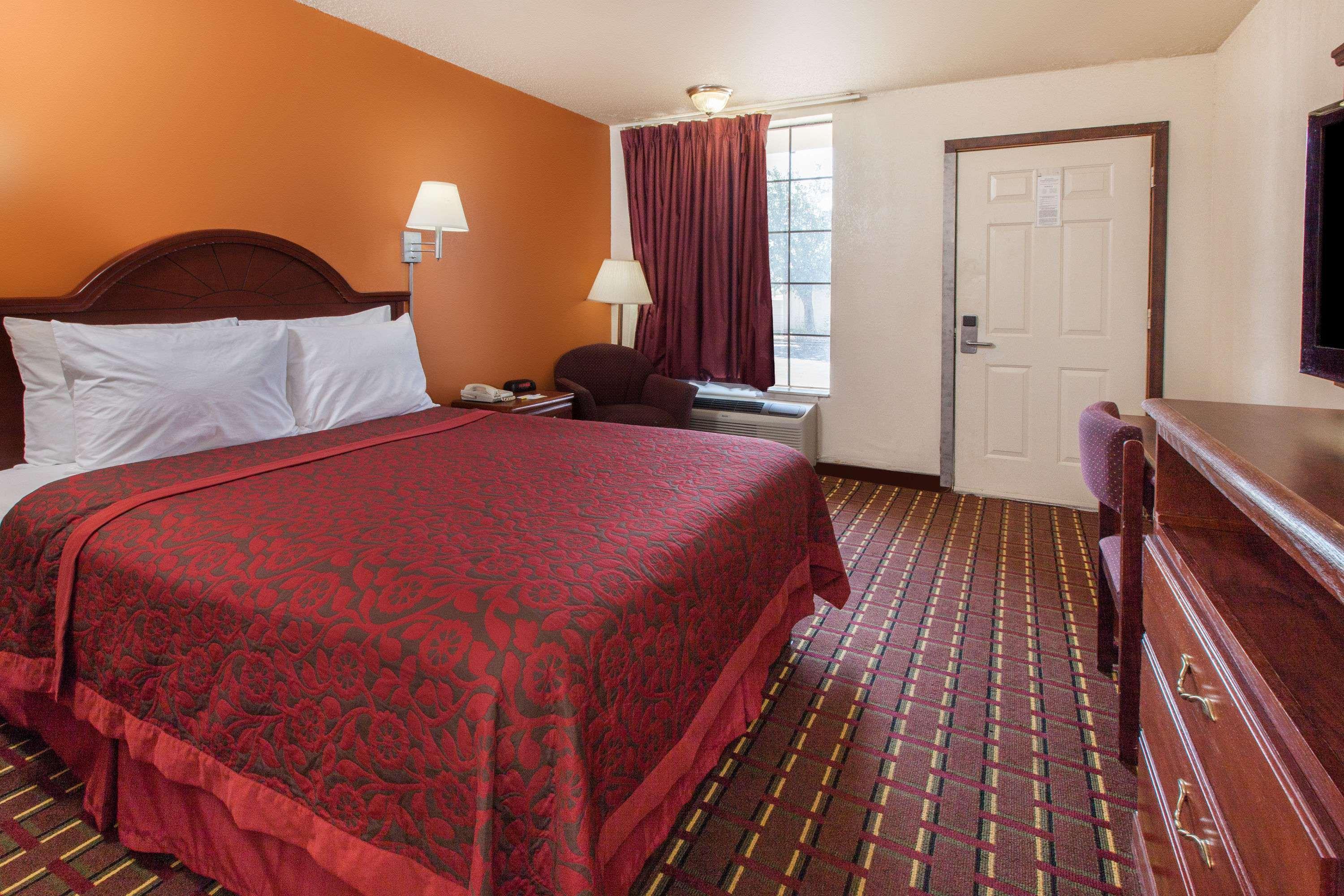 Days Inn By Wyndham El Reno Bagian luar foto