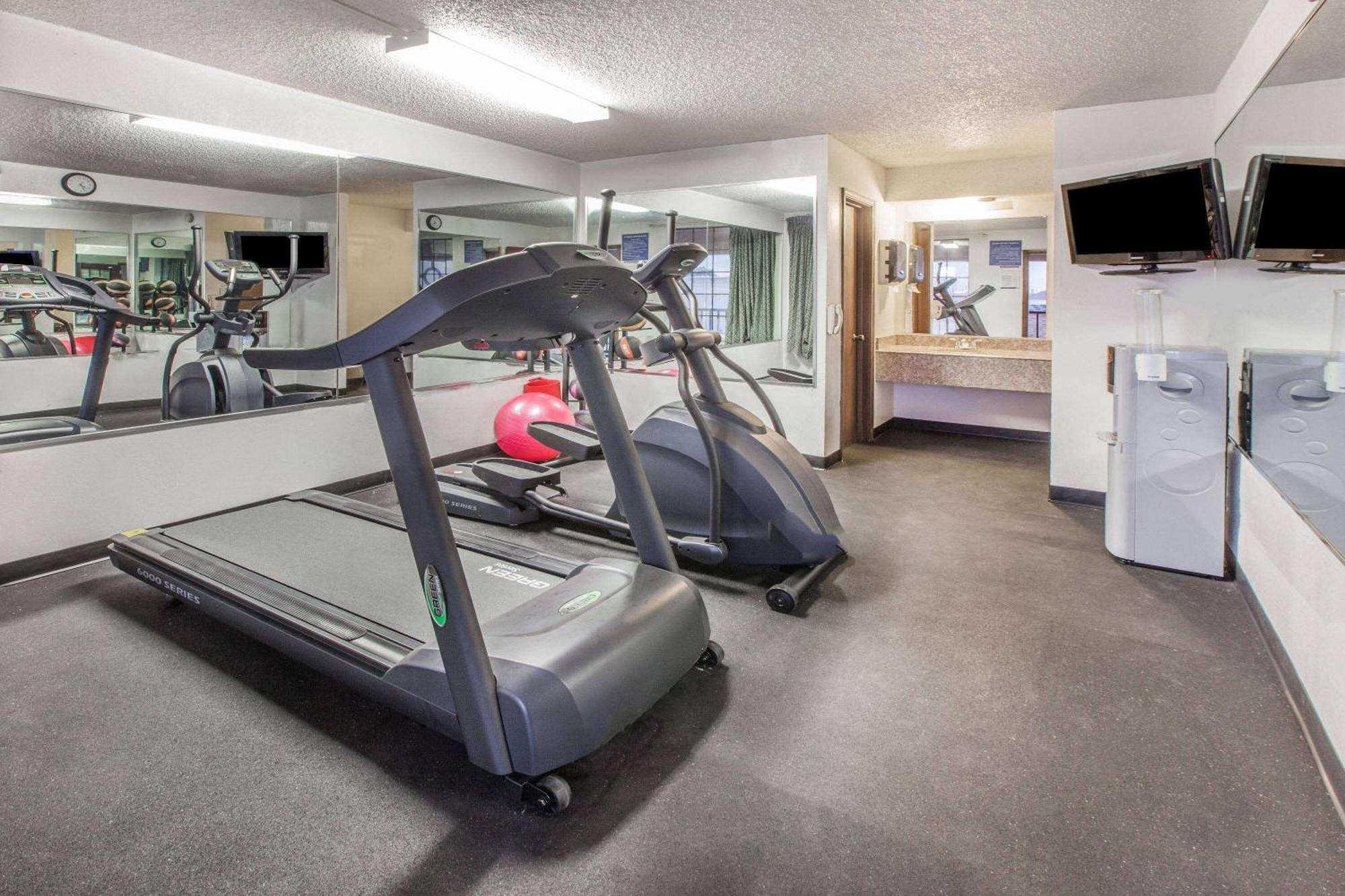 Days Inn By Wyndham El Reno Bagian luar foto